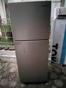 Kulkas Samsung jumbo 2 pintu normal