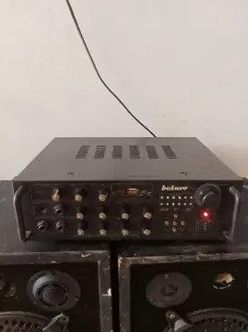 Amplifier Original karaoke dan Sepasang Speaker