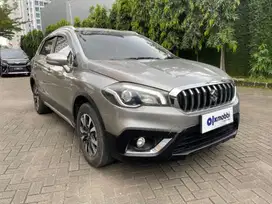 TDP 5jt Suzuki SX4 1.5 S-Cross Bensin-MT 2018 Abu CFMQB