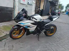 Yamaha yzf r25 yamaha r25 mint condition r25 low km r25 bagus