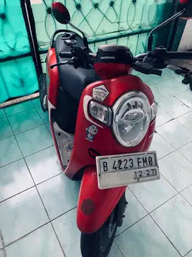 Honda scoopy 2017