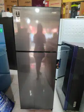 Kulkas Aqua 2pintu istimewa like new 90%