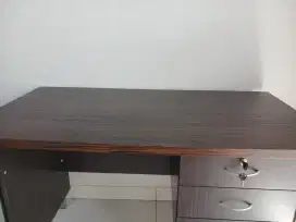 Meja belajar meja kantor