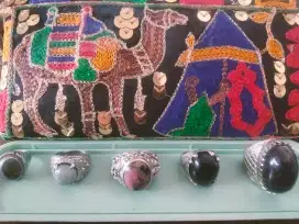 Aneka ragam batu ring