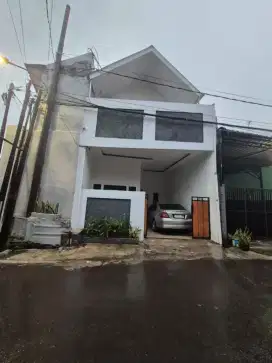 Di jual rumah bagus bebas banjir di bintara bekasi