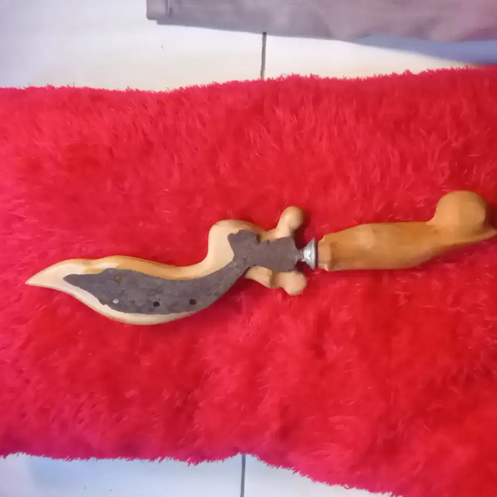 Kujang sepuh antique