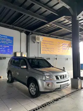 Nissan X-Trail 2009 Bensin