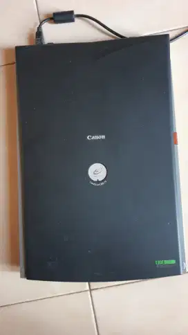 Scanner Canon Lide25