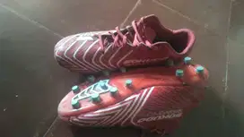 jual sepatu sepak bola