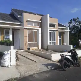 Take Over kredit / disewakan rumah cicalengka bandung