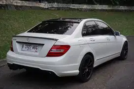 Mercedes-Benz C200 2012 Bensin
