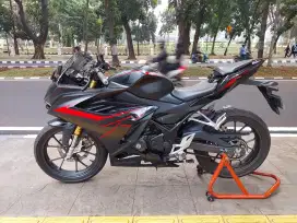 DIJUAL CASH CEPAT NEW HONDA CBR 150R THN 2021 PAJAK IDUP SIAP GAS