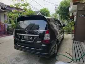 Toyota Kijang Grand Innova Inova G Manual MT Tahun 2012 Hitam , 2013
