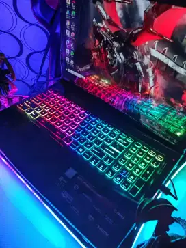 Laptop Gaming MSI Raider Pro Core i7 Ram 16gb Ssd+Hdd Dual Vga Nvidia