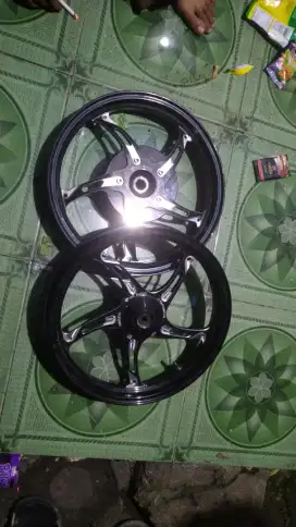 VELK VND BINTANG LAUT