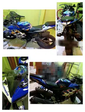 YAMAHA YZF R15 BLUE WHITE