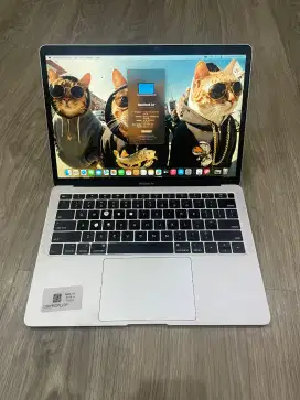 MacBook Air 2018 16/512GB i5