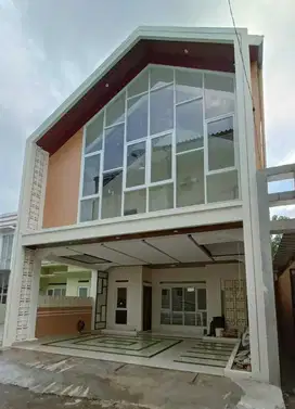 RUMAH LUX SEMI MEWAH DI MARGAHAYU BUAH BATU BANDUNG