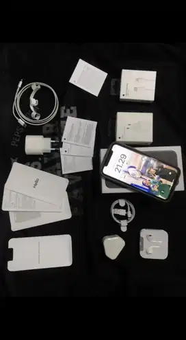 HARUS LAKU IPHONE 11 64GB EX INTER FULLSET + BONUS CASAN ORI + CASE 2