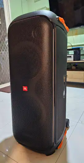 JBL partybox 710