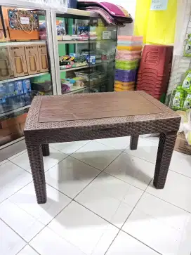 Meja Teras Motif Rotan