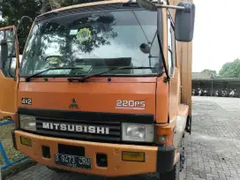 Mitsubishi Fuso FM 517 H th 2002