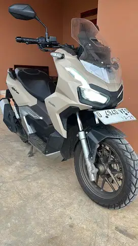 Honda ADV 160 2024, Tangan Pertama Dari Baru