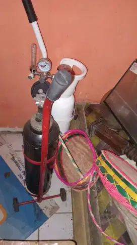 2 tabung oksigen full sett plus trolinya