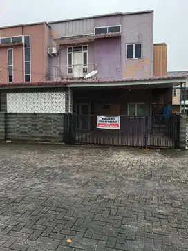 Dijual Rumah 2 Lantai siap Huni Bebas Banjir