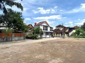 Tanah Pekarangan Ngaglik Sleman, Tepi Jalan Aspal Lebar