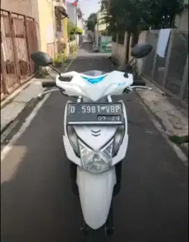 Honda Beat 110 PGM-FI CW 2014 murah mulus lengkap Pajak Off