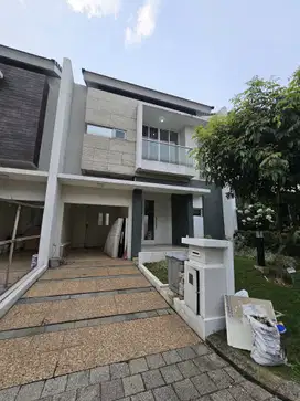 RUMAH DAPET 3 AC DI CLUSTER VIVALDI GADING SERPONG