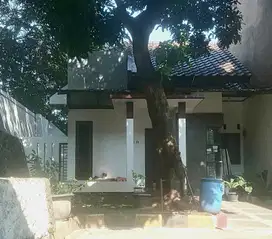 Dijual rumah di daerah Limo