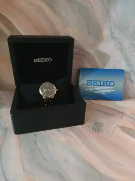 Jam tangan seiko