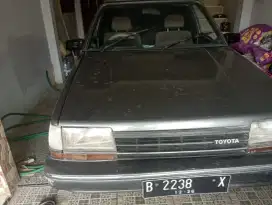 Sedan toyota 1986