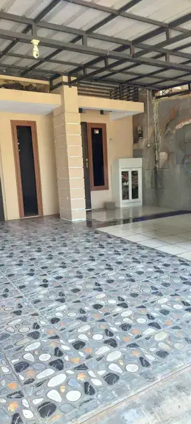 Metland Puri Rumah 1 lt luas tanah120m SHM