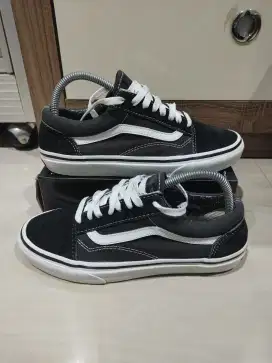 Sepatu vans preloved size 38.5