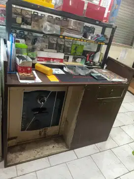 Brankas besi 2in1 bisa jadi kan meja kasir