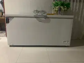CHEST FREEZER / FREEZER BOX CHANGHONG 600 liter