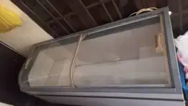 Prezzer box kaca sleeding door 1000litter