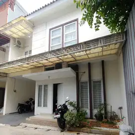 Rumah Secondary 2 Lantai Terawat Siap Huni Di Duren Sawit Jaktim