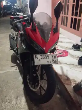 Jual Motor CBR 150R ABS