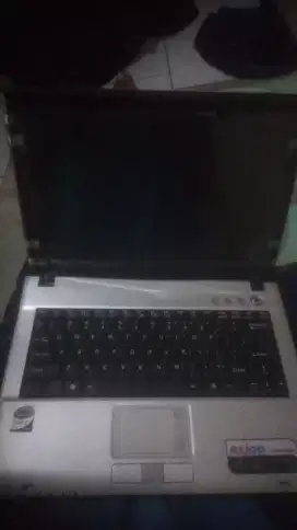 Merek axioo bekas