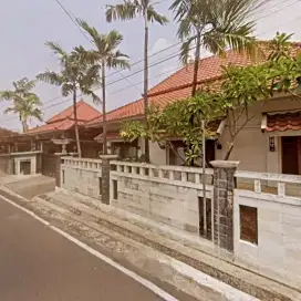 Rumah strategis sisp huni solo kota Banjarsari Solo