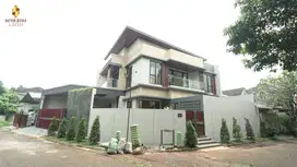 RUMAH MEWAH 2 LANTAI HARGA TERMURAH SEMI FURNISH DI BSD SERPONG