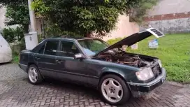 W124 Karbu 200 1988 Rare!
