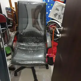 Kursi Kantor Merk Donati Baru