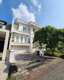 Villa Bukit Regency Pakuwon Indah SHM Full Furnish Classic