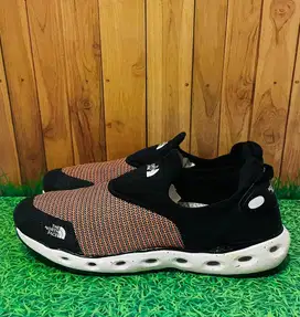The north face slip on