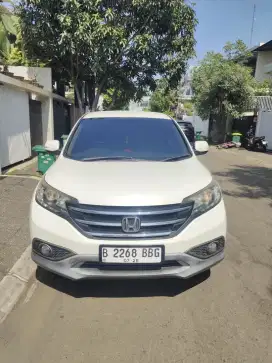 Honda crv 24cc thn 2013 mobil bagus tangan1 dari baru